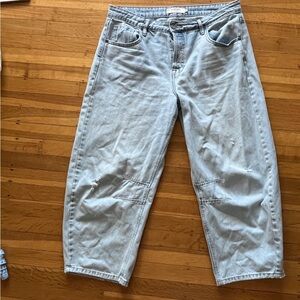 Hidden barrel leg light wash denim jeans distressed capri super wide baggy 29 10